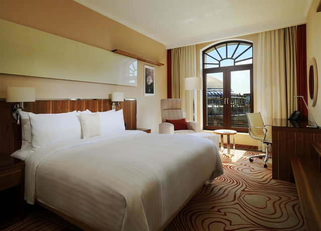 Imagen de la habitación del Hotel Novosibirsk Marriott. Foto 4