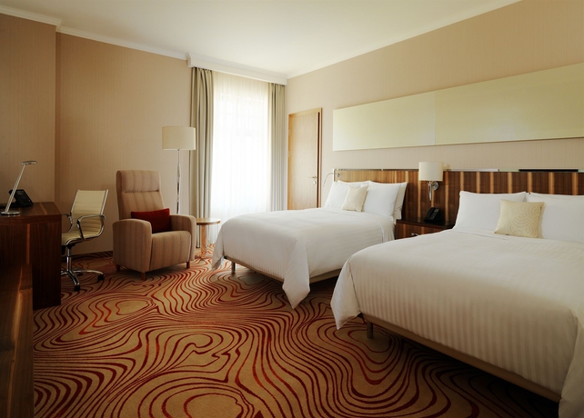 Imagen de la habitación del Hotel Novosibirsk Marriott. Foto 5