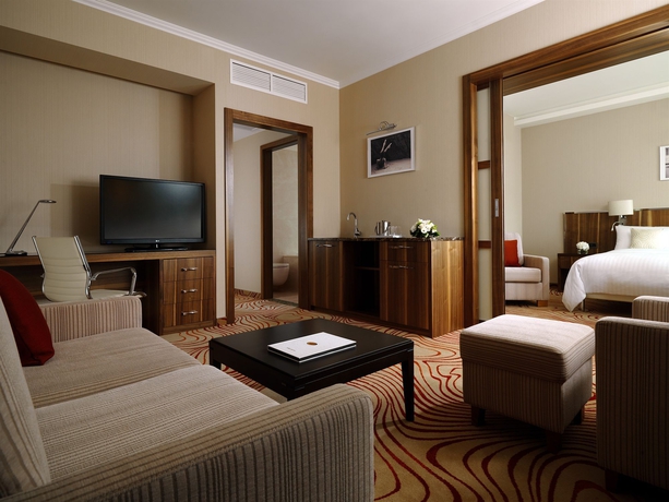 Imagen de la habitación del Hotel Novosibirsk Marriott. Foto 9