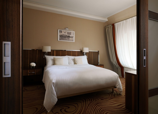 Imagen de la habitación del Hotel Novosibirsk Marriott. Foto 10