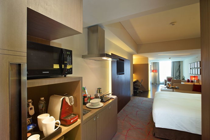 Imagen de la habitación del Hotel Novotel Ahmedabad. Foto 4