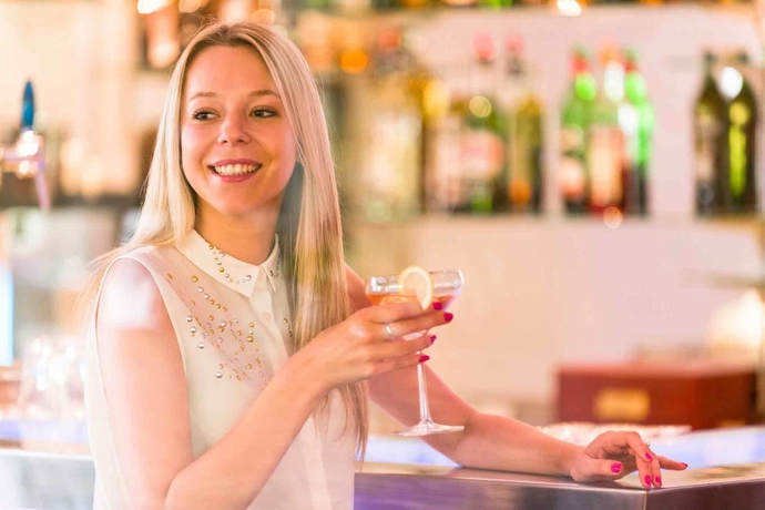 Imagen del bar/restaurante del Hotel Novotel Aix En Provence Beaumanoir Les 3 Sautets. Foto 7