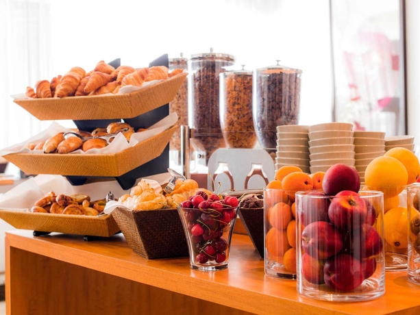 Imagen del bar/restaurante del Hotel Novotel Aix En Provence Pont De L'arc Fenouillères. Foto 5