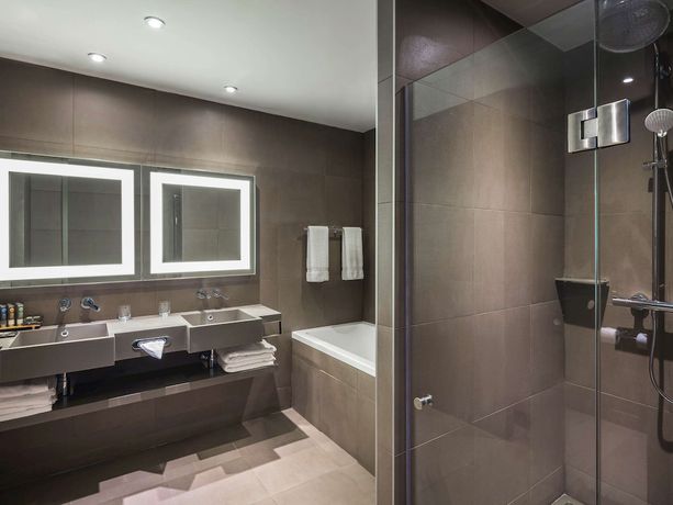 Imagen de la habitación del Hotel Novotel Almaty City Center. Foto 13