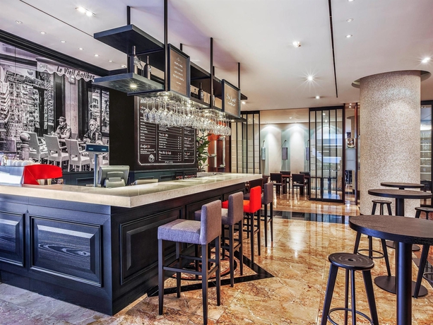 Imagen del bar/restaurante del Hotel Novotel Ambassador Seoul Gangnam. Foto 4