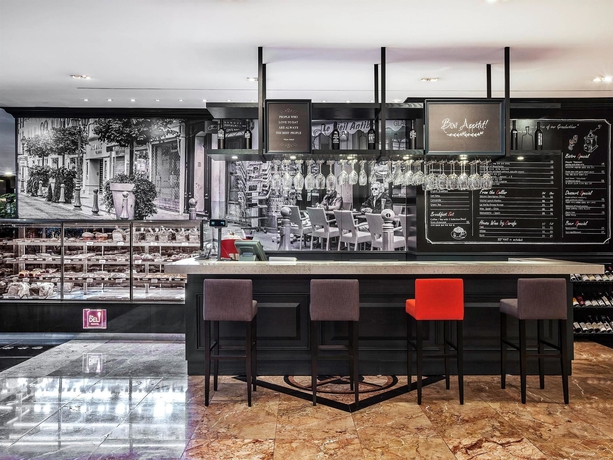 Imagen del bar/restaurante del Hotel Novotel Ambassador Seoul Gangnam. Foto 5