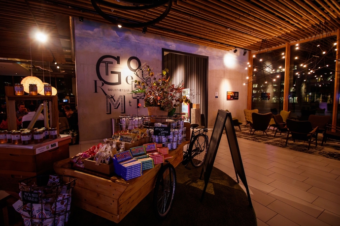 Imagen de los interiores del Hotel Novotel Amsterdam Schiphol Airport. Foto 19