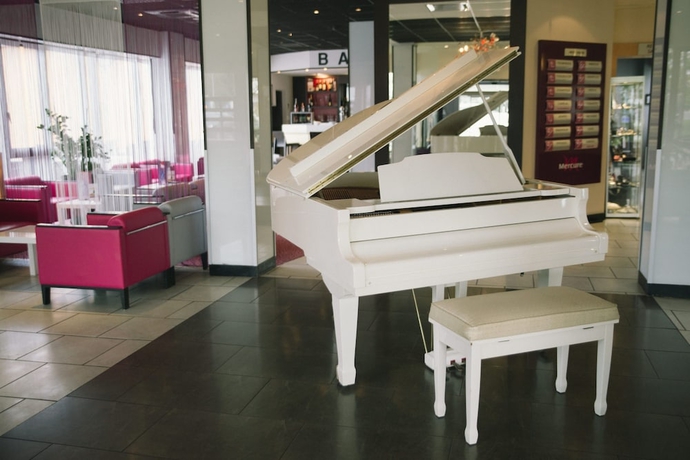 Imagen de los interiores del Hotel Novotel Angers Lac de Maine. Foto 19