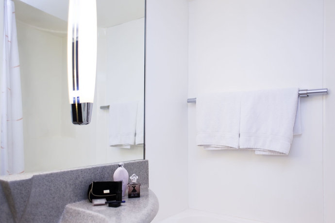 Imagen de la habitación del Hotel Novotel Annecy Centre. Foto 12