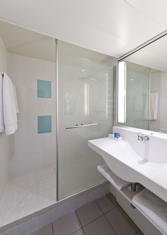 Imagen de la habitación del Hotel Novotel Antibes Sophia Antipolis. Foto 13