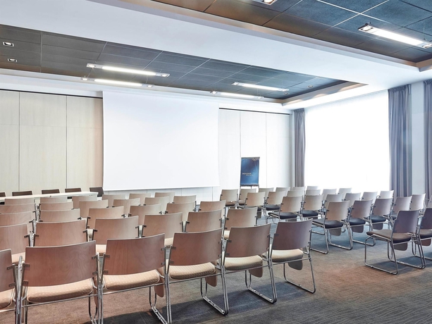 Imagen de los interiores del Hotel Novotel Avignon Centre. Foto 9