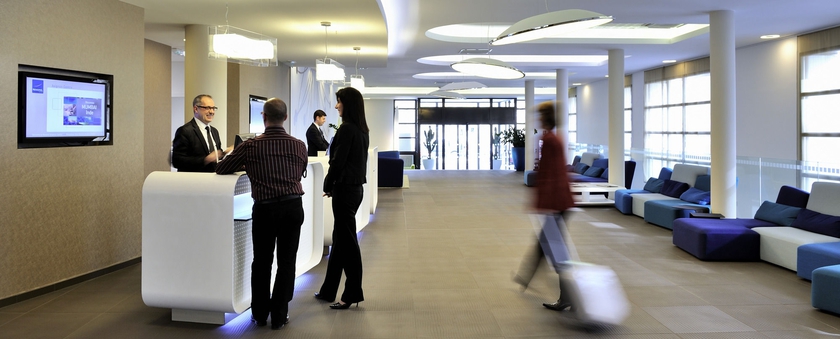 Imagen de los interiores del Hotel Novotel Avignon Centre. Foto 12