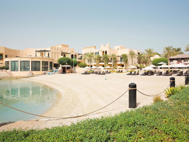 Imagen de los exteriores del Hotel Novotel Bahrain Al Dana Resort. Foto 12