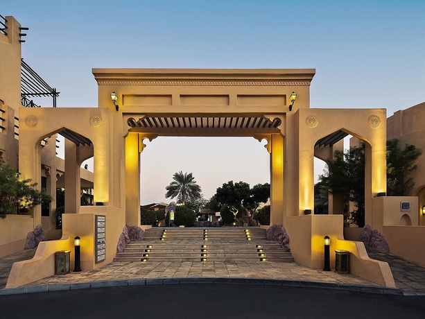 Imagen general del Hotel Novotel Bahrain Al Dana Resort. Foto 6