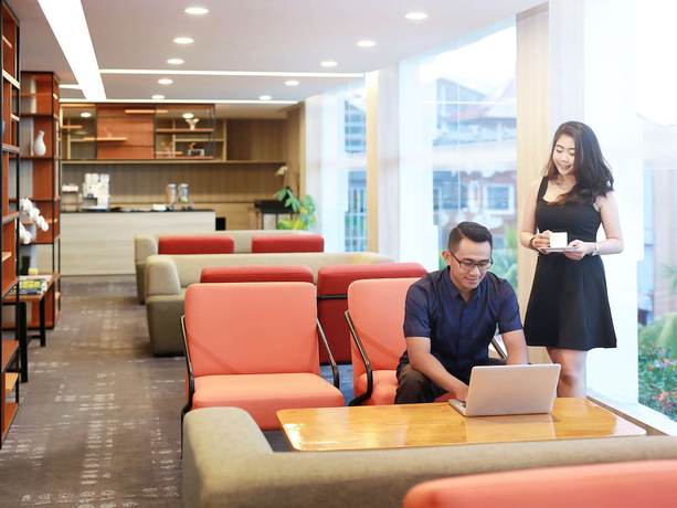 Imagen de los interiores del Hotel Novotel Bali Ngurah Rai Airport. Foto 12