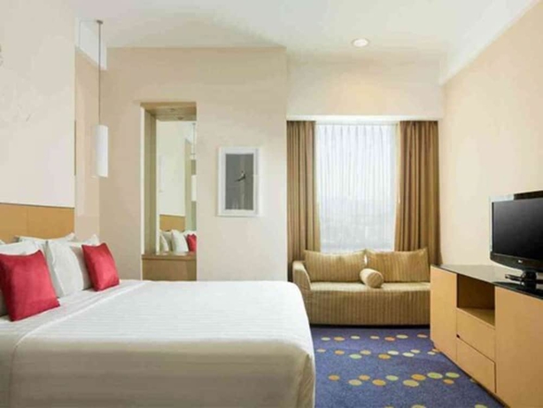 Imagen de la habitación del Hotel Novotel Bandung. Foto 2