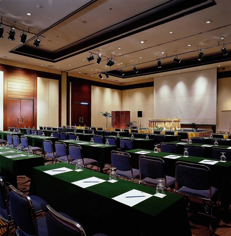 Imagen de los interiores del Hotel Novotel Bangkok Bangna. Foto 9