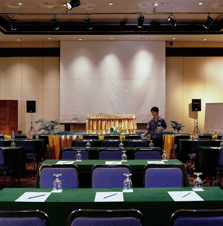 Imagen de los interiores del Hotel Novotel Bangkok Bangna. Foto 10