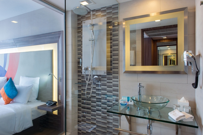 Imagen de la habitación del Hotel Novotel Bangkok Impact. Foto 7