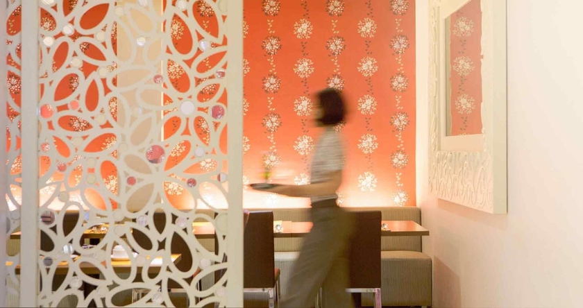 Imagen del bar/restaurante del Hotel Novotel Banjarmasin Airport. Foto 13