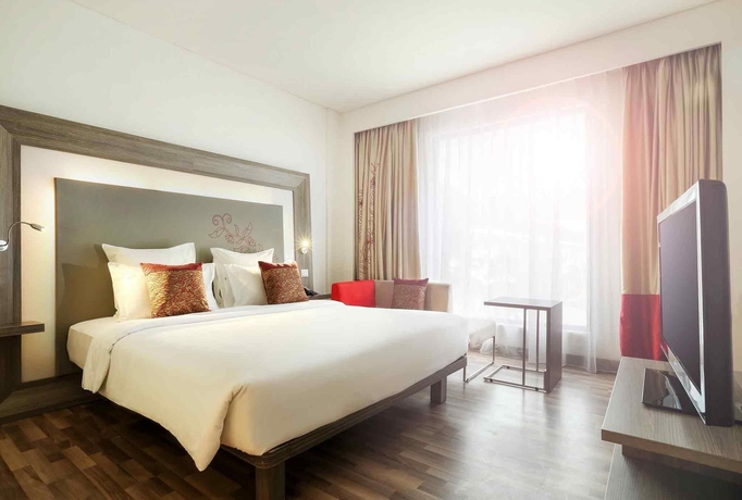 Imagen de la habitación del Hotel Novotel Banjarmasin Airport. Foto 16