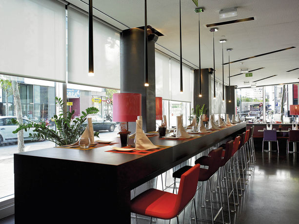 Imagen general del Hotel Novotel Barcelona City. Foto 8