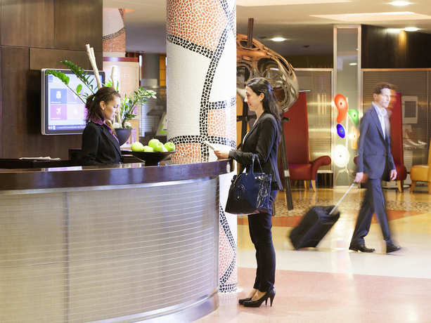 Imagen general del Hotel Novotel Barcelona Cornella. Foto 8