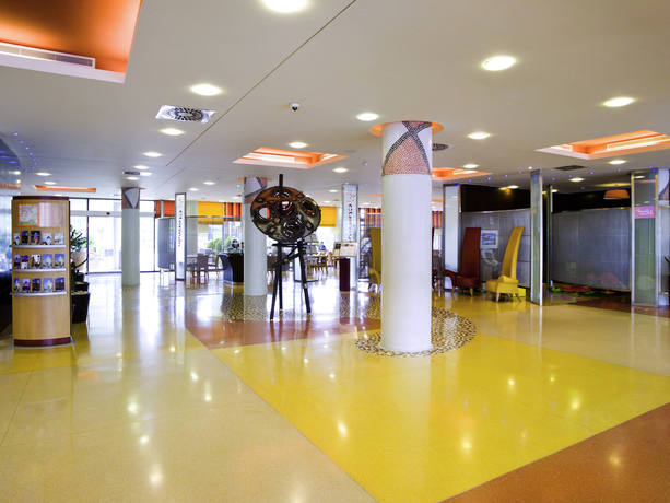 Imagen general del Hotel Novotel Barcelona Cornella. Foto 9