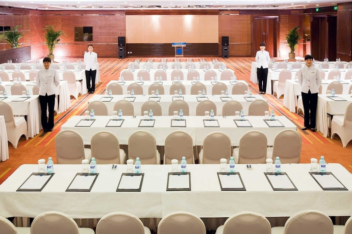 Imagen de los interiores del Hotel Novotel Beijing Peace. Foto 15