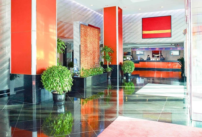 Imagen general del Hotel Novotel Beijing Sanyuan. Foto 7