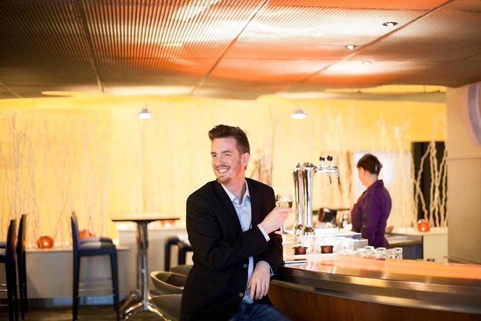 Imagen del bar/restaurante del Hotel Novotel Belfort Centre Atria. Foto 9