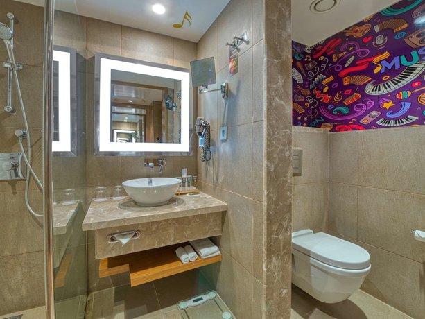 Imagen de la habitación del Hotel Novotel Bengaluru Outer Ring Road. Foto 17