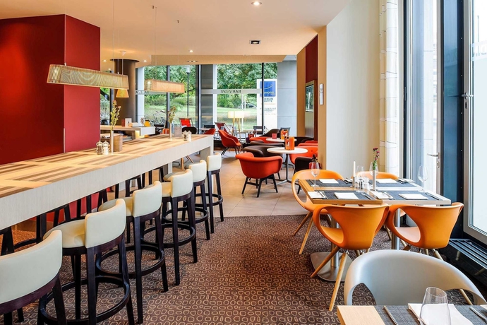 Imagen del bar/restaurante del Hotel Novotel Berlin Mitte. Foto 4