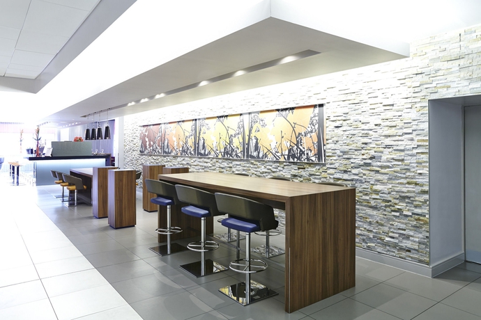 Imagen de los interiores del Hotel Novotel Birmingham Centre. Foto 11
