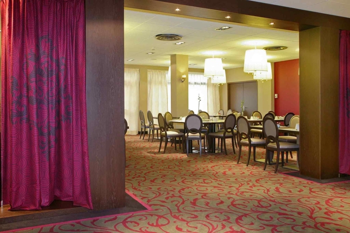 Imagen del bar/restaurante del Hotel Novotel Bordeaux Centre Gare Saint Jean. Foto 9