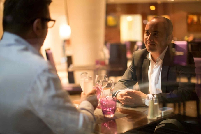 Imagen del bar/restaurante del Hotel Novotel Bordeaux Lac. Foto 7