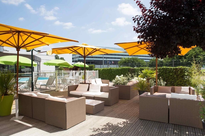 Imagen del bar/restaurante del Hotel Novotel Bordeaux Lac. Foto 9