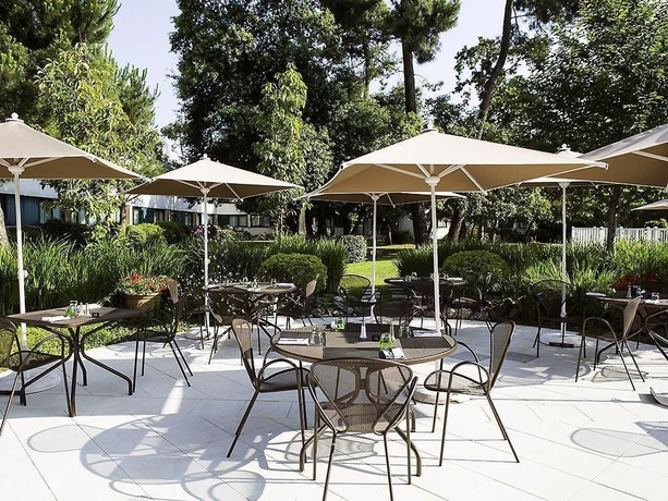 Imagen de los interiores del Hotel Novotel Bordeaux Mérignac. Foto 11