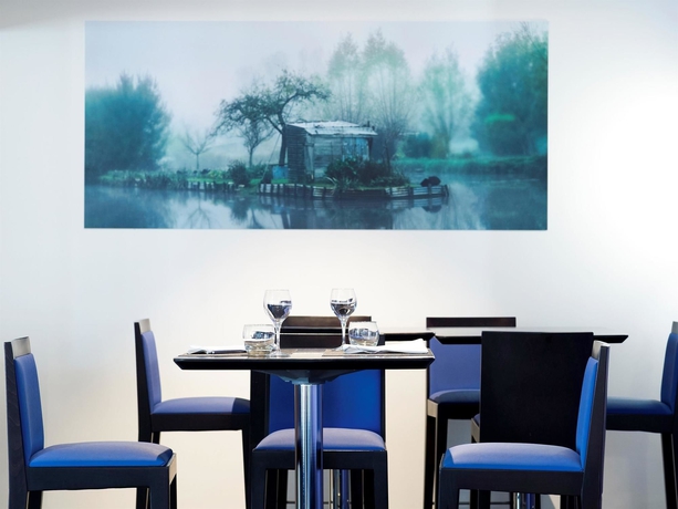 Imagen del bar/restaurante del Hotel Novotel Bourges. Foto 6