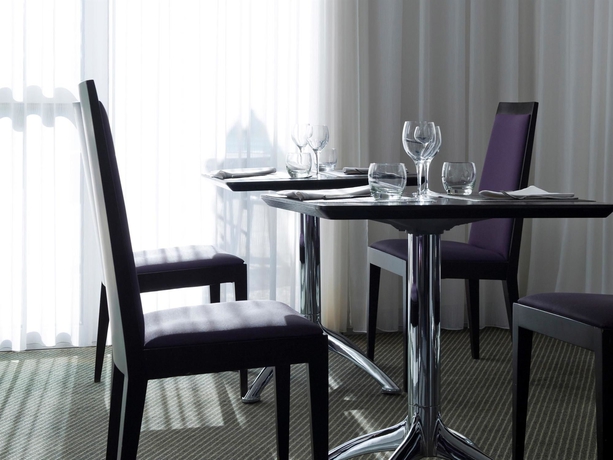 Imagen del bar/restaurante del Hotel Novotel Bourges. Foto 11