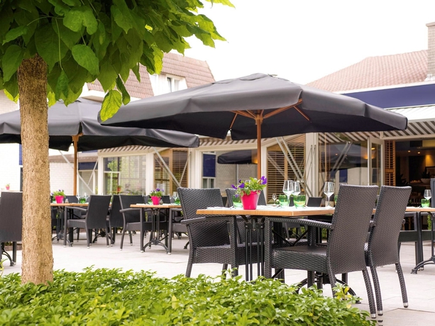 Imagen del bar/restaurante del Hotel Novotel Breda. Foto 11