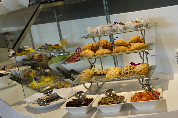 Imagen del bar/restaurante del Hotel Novotel Brisbane Airport. Foto 6