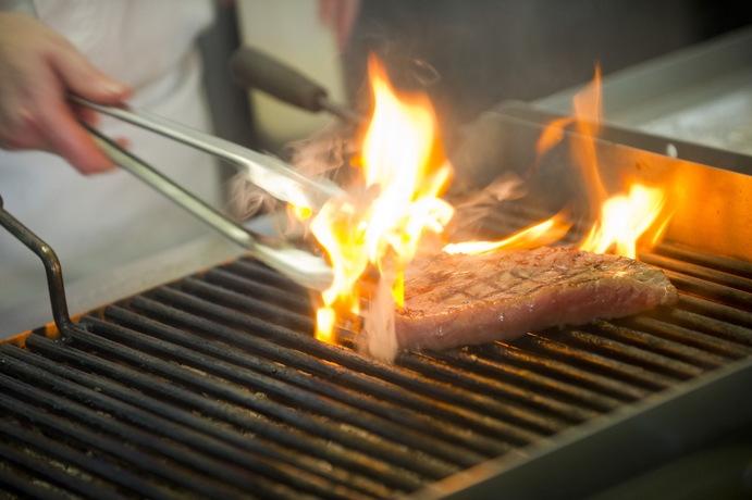 Imagen del bar/restaurante del Hotel Novotel Brisbane Airport. Foto 8