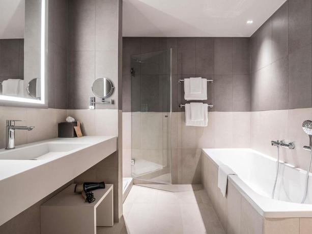 Imagen de la habitación del Hotel Novotel Brugge Centrum. Foto 8