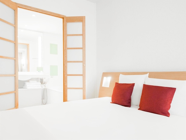 Imagen de la habitación del Hotel Novotel Brussels Off Grand Place. Foto 11