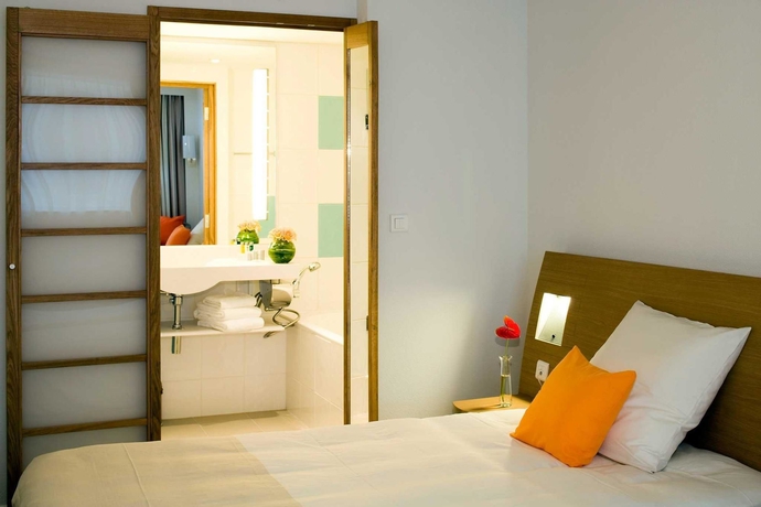 Imagen de la habitación del Hotel Novotel Bucharest City Centre. Foto 9