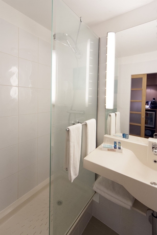 Imagen de la habitación del Hotel Novotel Budapest City. Foto 8