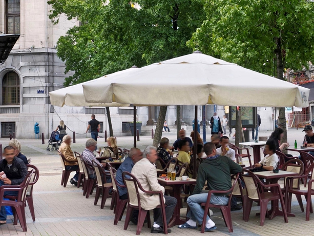 Imagen de los exteriores del Hotel Novotel Charleroi Centre. Foto 17
