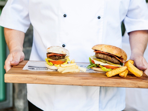 Imagen del bar/restaurante del Hotel Novotel Charleroi Centre. Foto 5