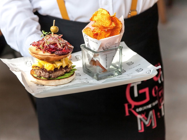 Imagen del bar/restaurante del Hotel Novotel Charleroi Centre. Foto 6